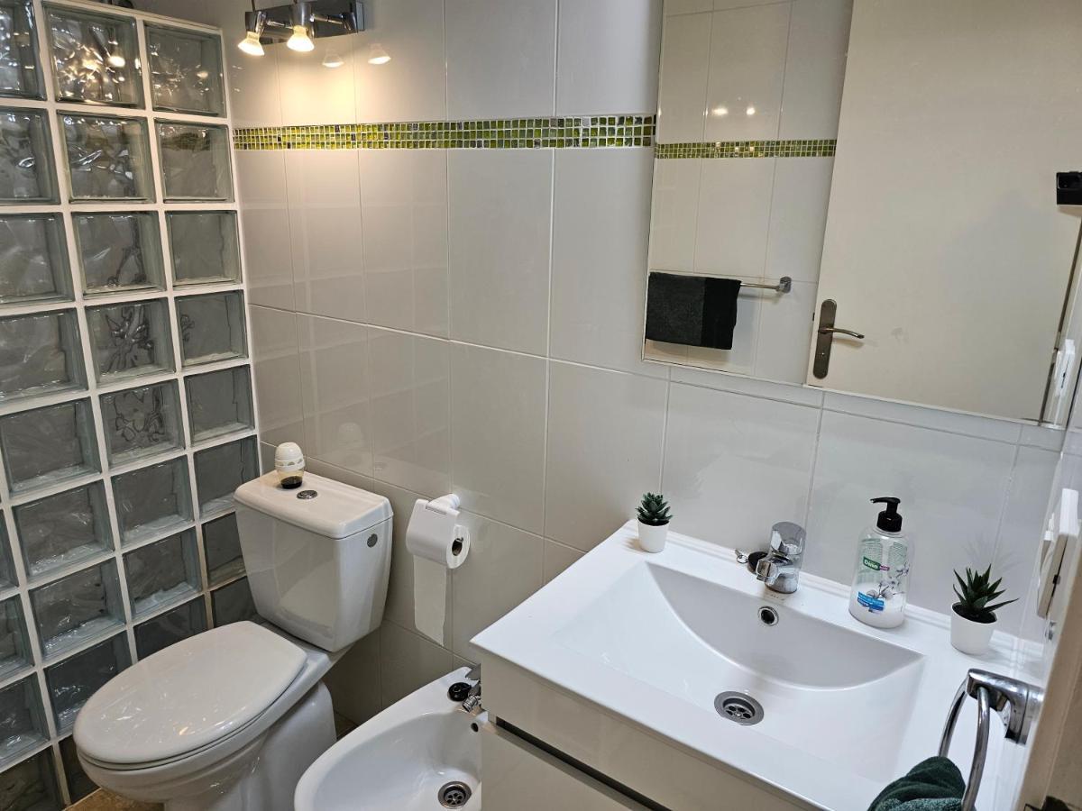 Casa Palmera 3 Only 150 Metres To The Beach, Heated Pool, Wifi, Sat-Tv, Balcony Arona  Eksteriør billede