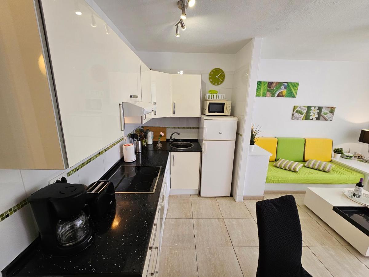 Casa Palmera 3 Only 150 Metres To The Beach, Heated Pool, Wifi, Sat-Tv, Balcony Arona  Eksteriør billede